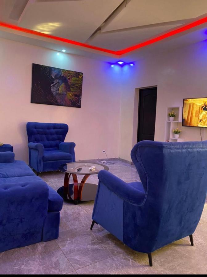 Residence Des Almadi Dakar Exterior photo